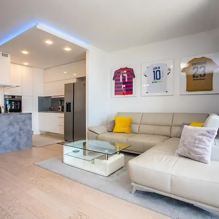 Seaside Haven * Split