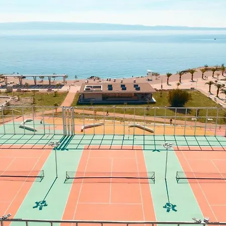 Seaside Haven Apartman *