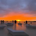 Seaside Haven * Split