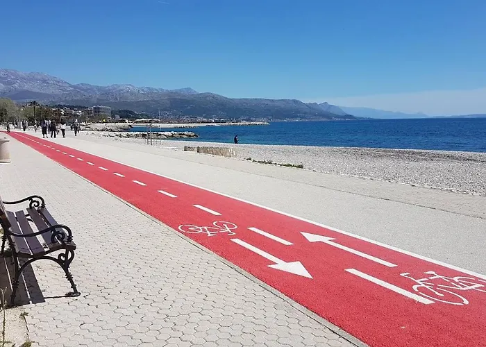 Seaside Haven Apartment *